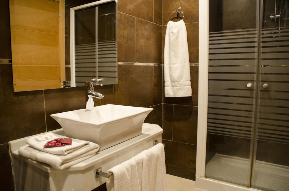 El Duque Hotel Seville 42/44