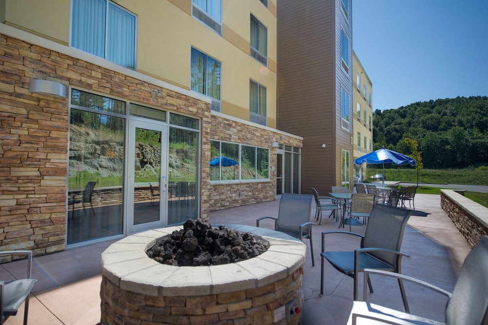 Fairfield Inn Suites Cambridge 3/42