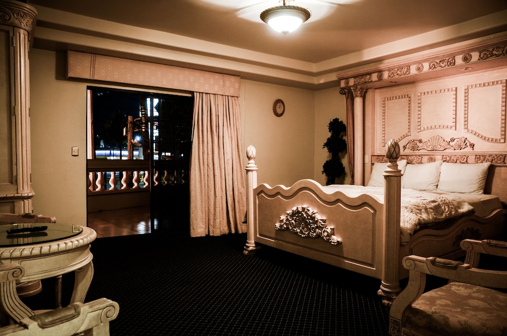 Hotel Frontiere 17/38