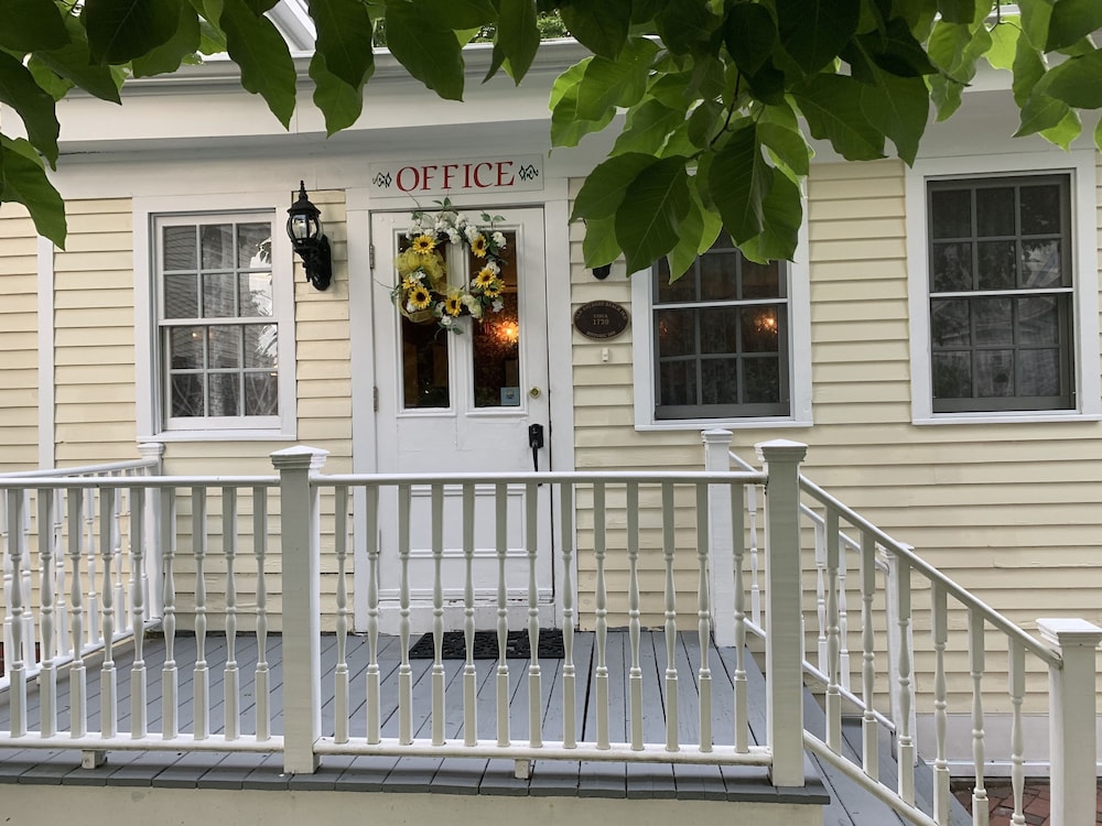 Old Orchard Beach Inn 2/79