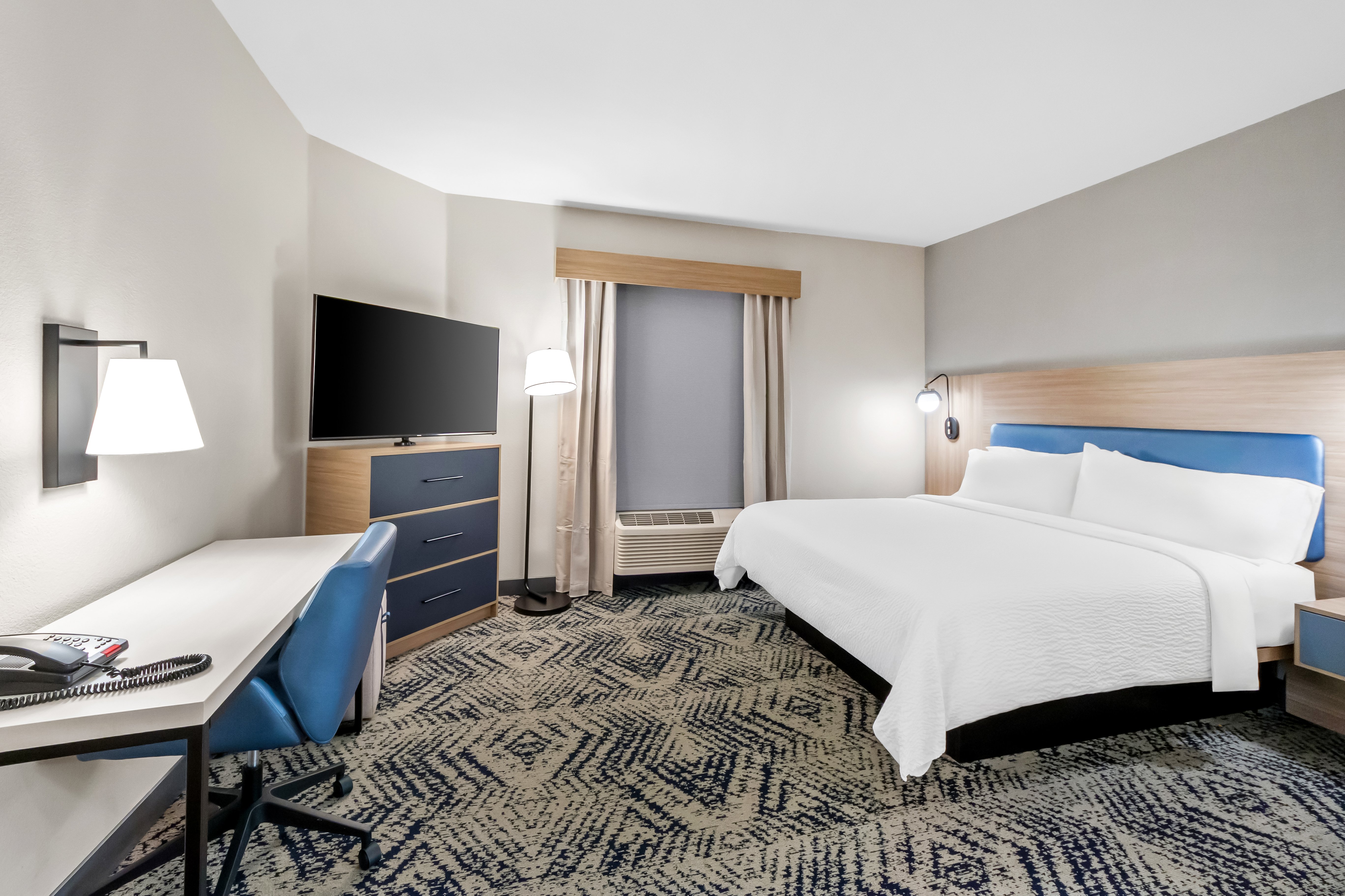 Candlewood Suites Victoria 53/66