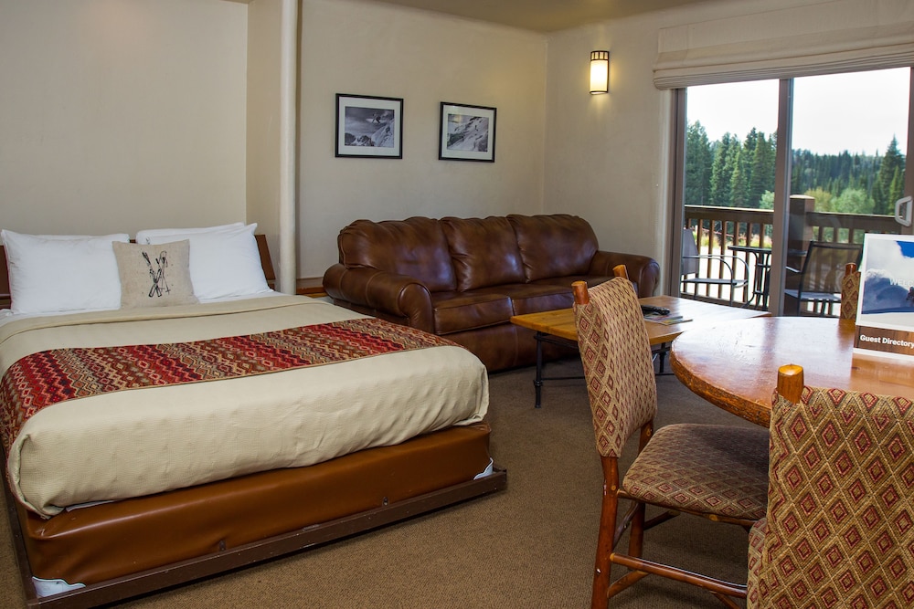 Sioux Lodge Suites by Grand Targhee Resort 12/50