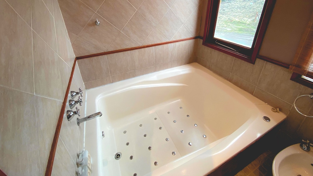 Lupama Hosteria 44/70
