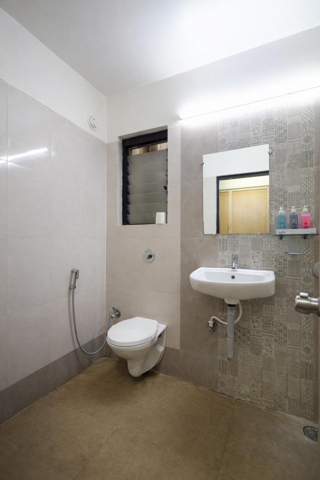 Oyo 4445 Hotel Saishri 63/63