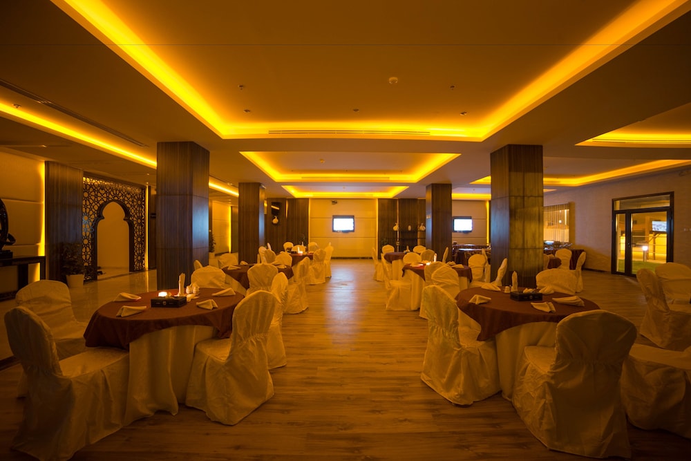 رؤوم إن بريدة(Raoum Inn Hotel Apartments Buraydah) 21/35