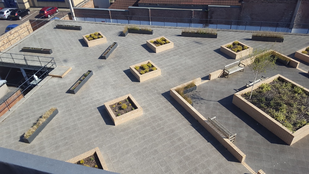 Beaverbank Place - Campus Residence 24/41
