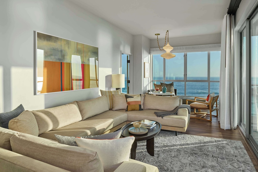 MISSION PACIFIC BEACH RESORT, part of JdV by Hyatt 20/50