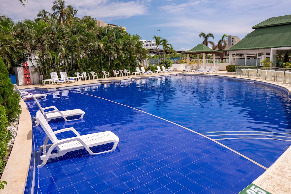 Sanha Plus Hotel 39/55