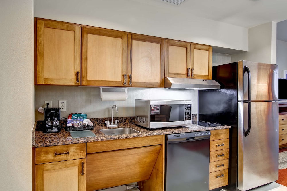 Homewood Suites by Hilton Cincinnati-Downtown 53/73