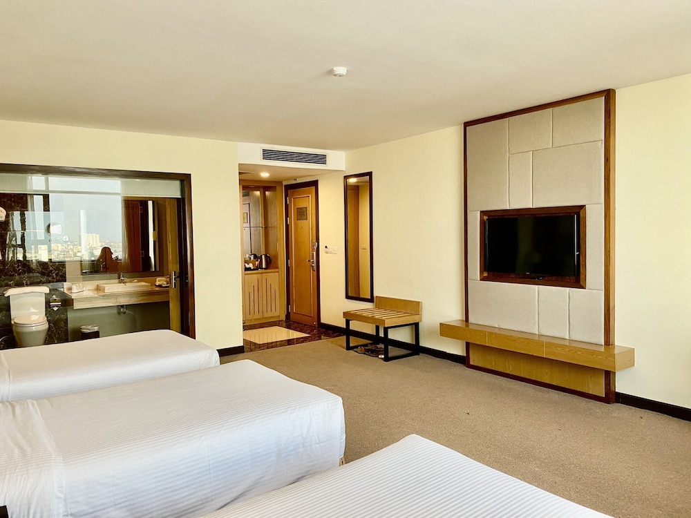Muong Thanh Luxury Buon Ma Thuot Hotel 26/61
