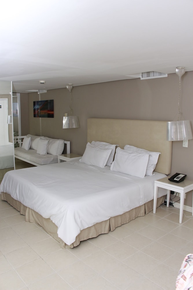 Country International Hotel 11/55