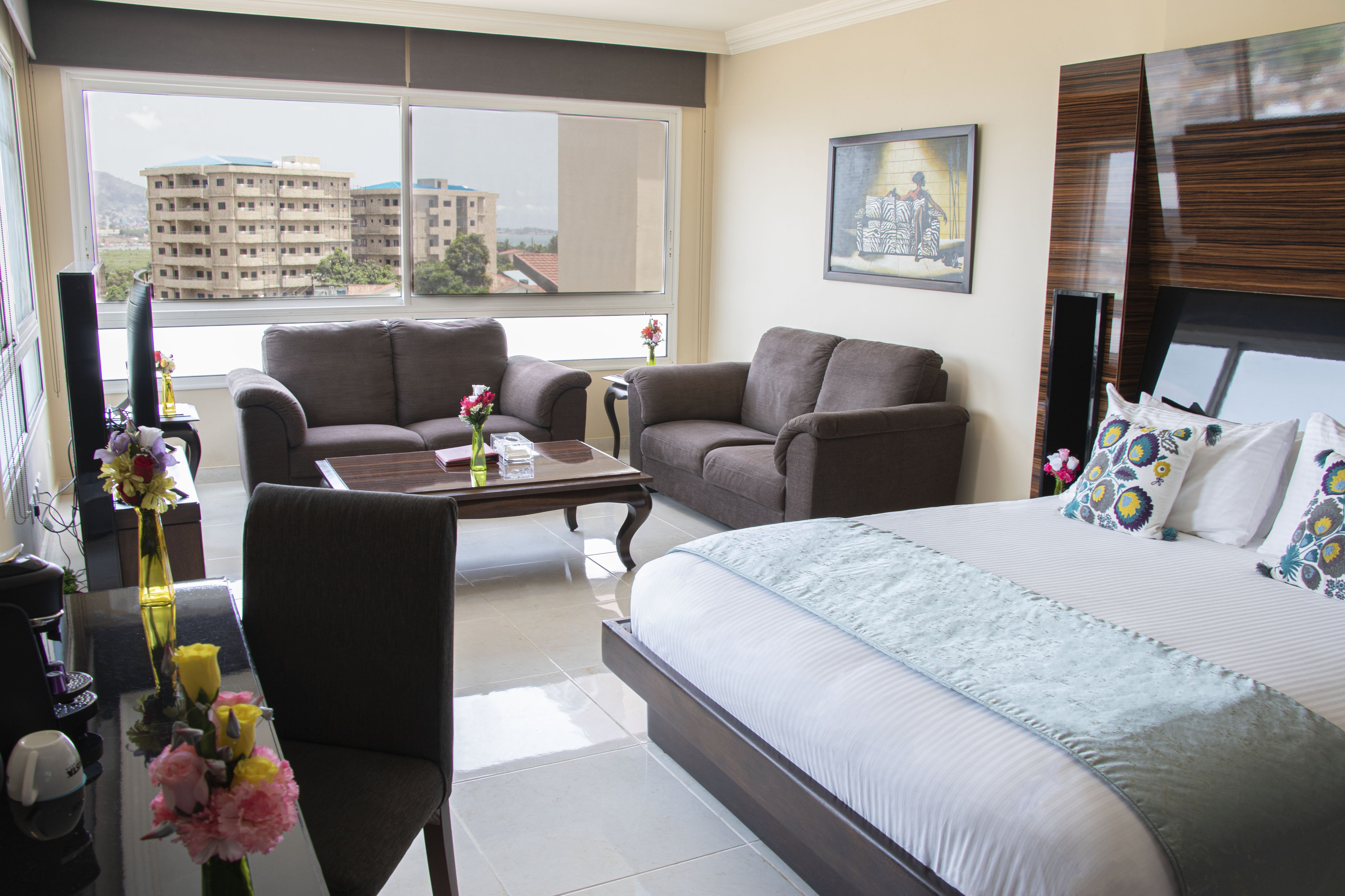 Home Suites Hotel 23/80