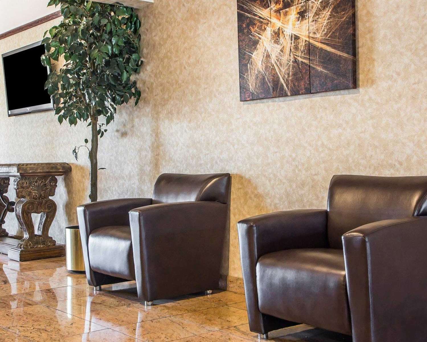 Quality Inn and Suites Middletown Franklin 11/15