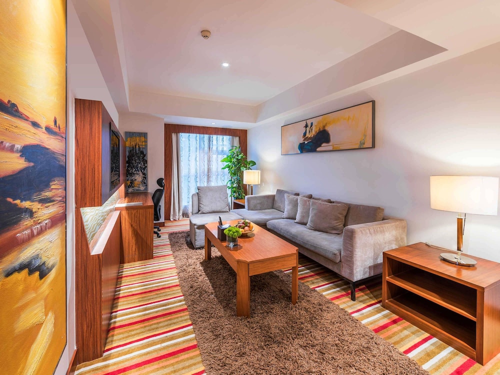 Novotel Zhengzhou Convention Centre 30/49