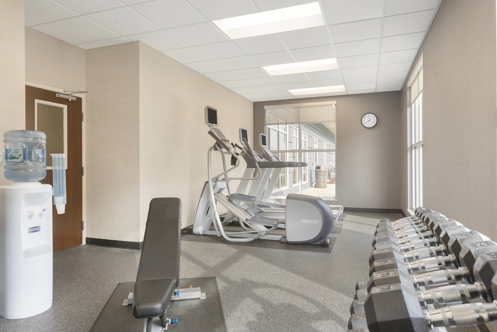 Fairfield Inn & Suites Pittsburgh Airport/Robinson Township 17/30