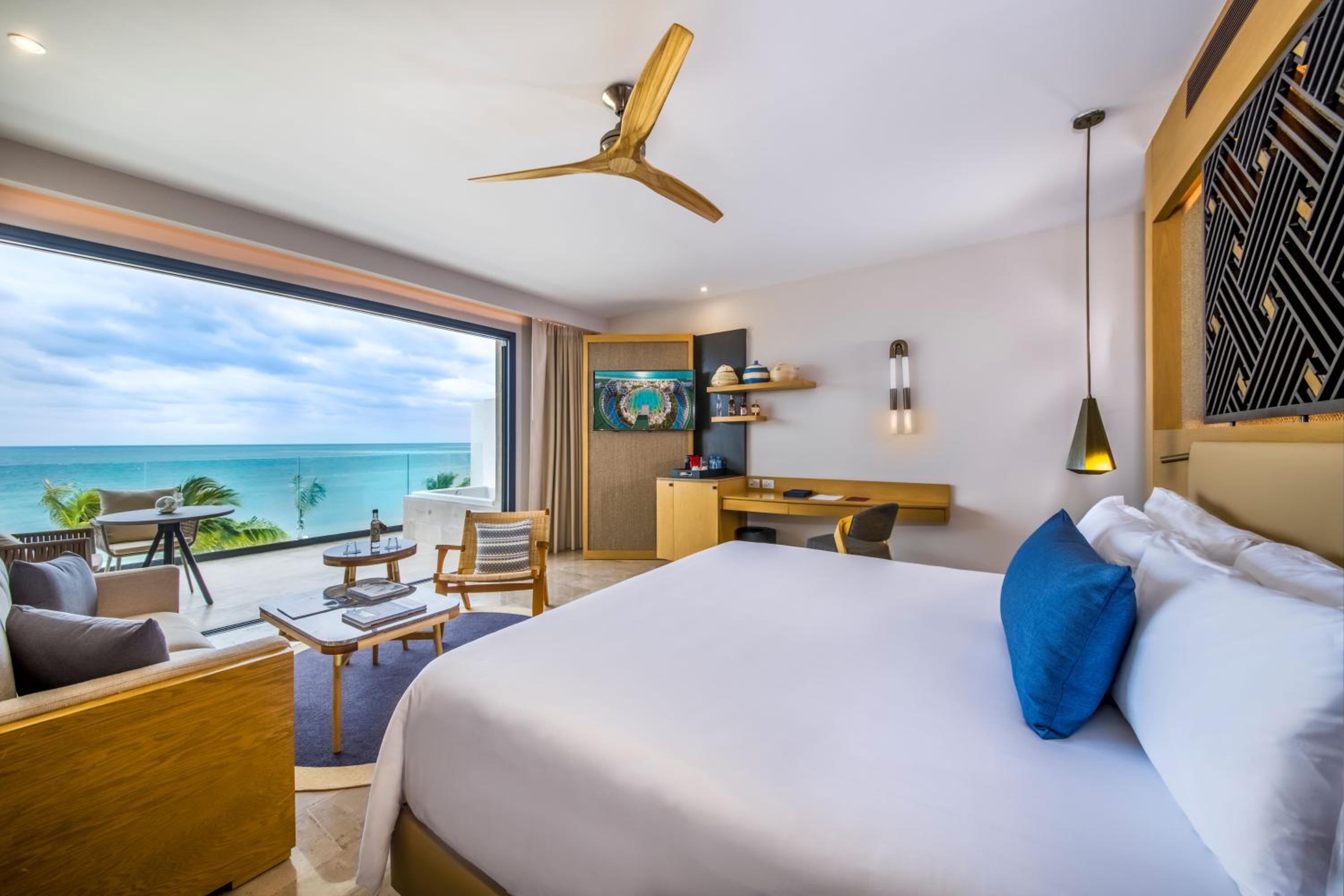 Serenity, 2 Bedrooms, Master, Club, Suite, King Bed, Ocean Front، Haven Riviera Cancun Resort & Spa All Inclusive - Adults Only 3/6