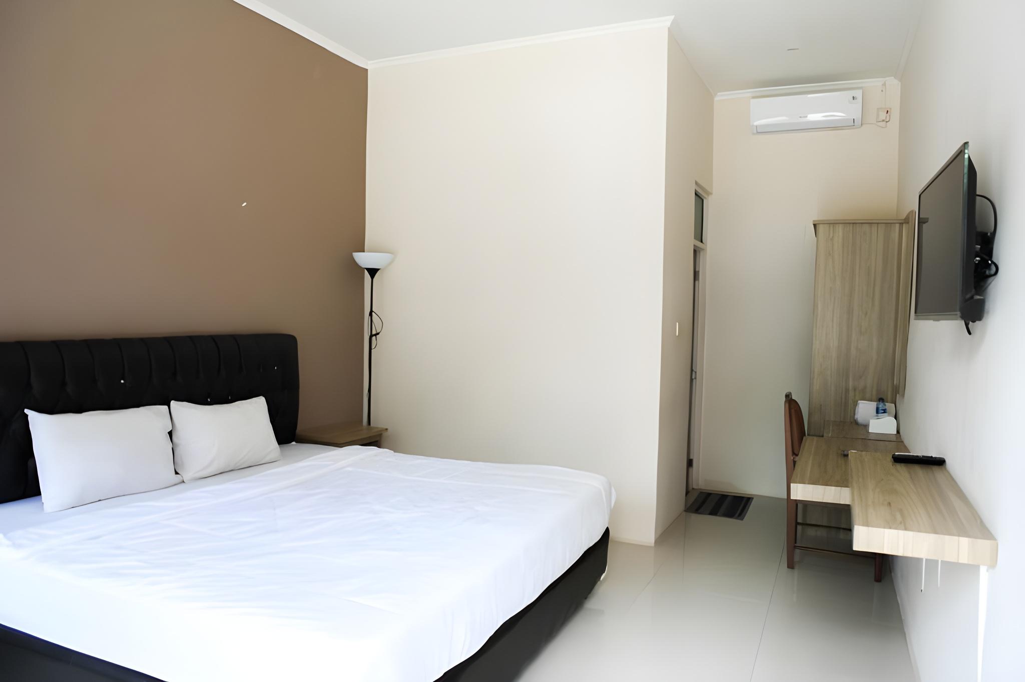 Deluxe, Double Bed