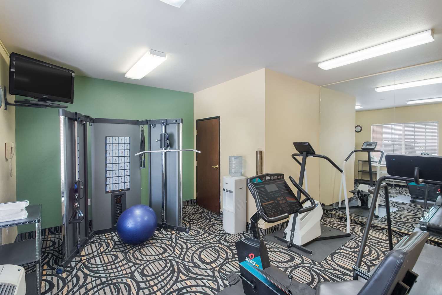 Quality Inn and Suites Airport West 31/57