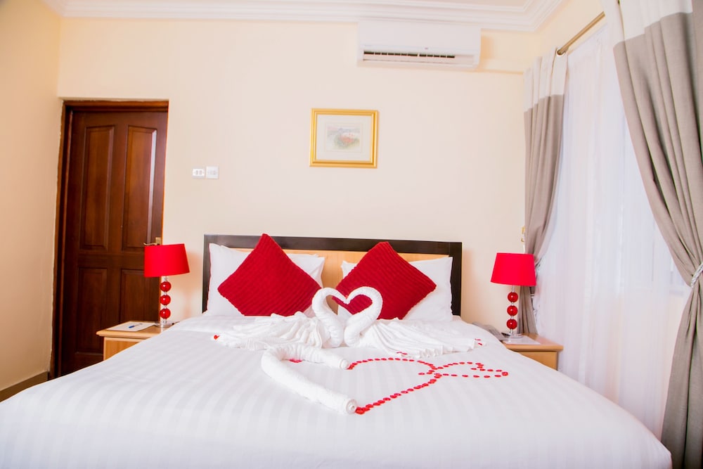 EXECUTIVE, QUEEN BED