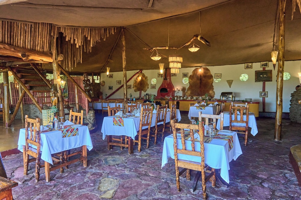IKOMA TENTED CAMP 37/50