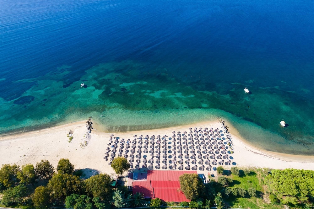 Alexandros Palace Hotel and Suites 9/83