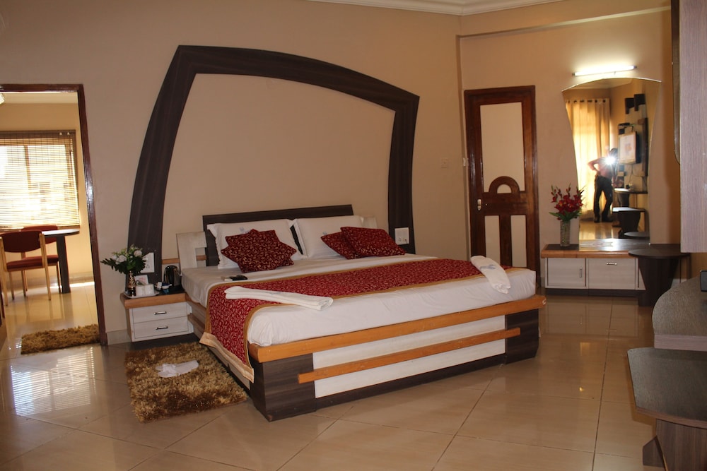 Pooja International 23/44