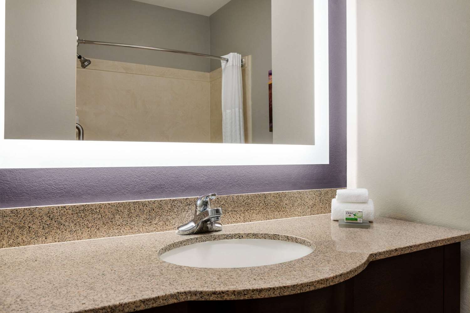 La Quinta Inn & Suites by Wyndham Dumas 22/24