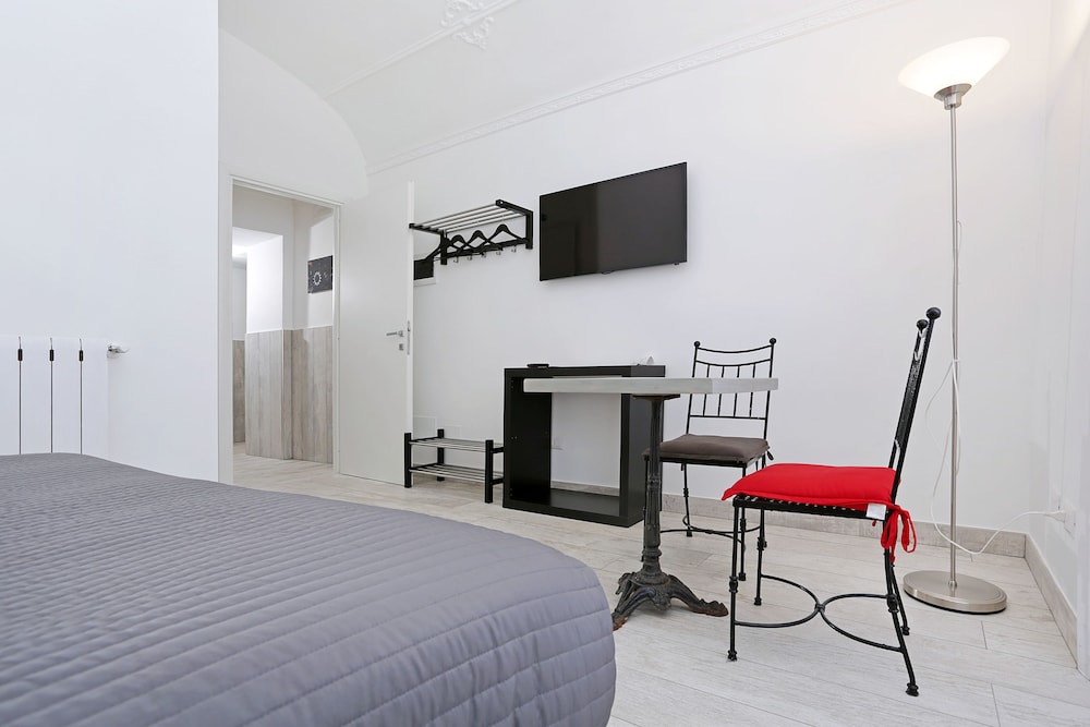 Houspitality Nero B&B 38/43