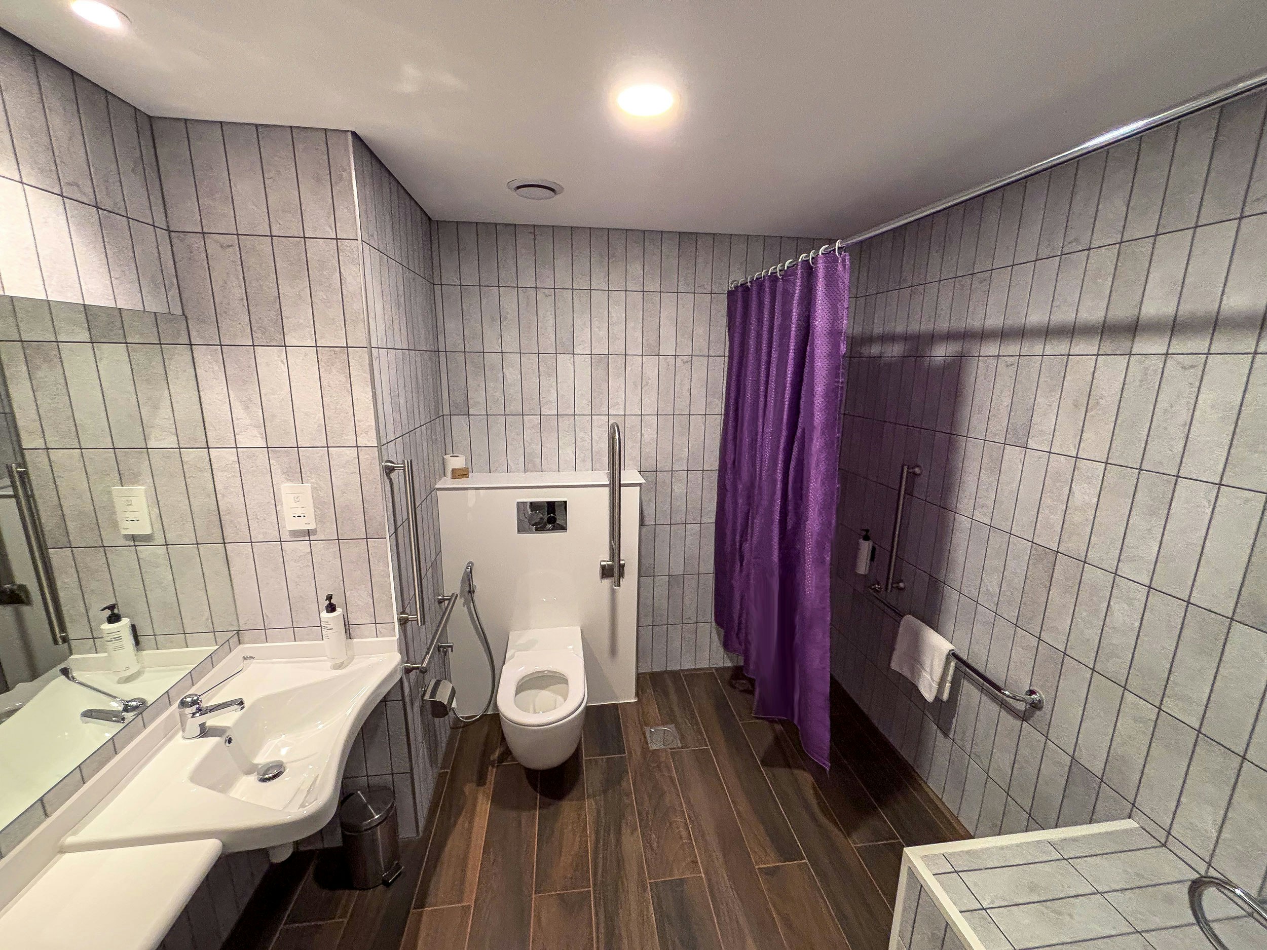 Premier Inn Abu Dhabi Capital Centre 77/82