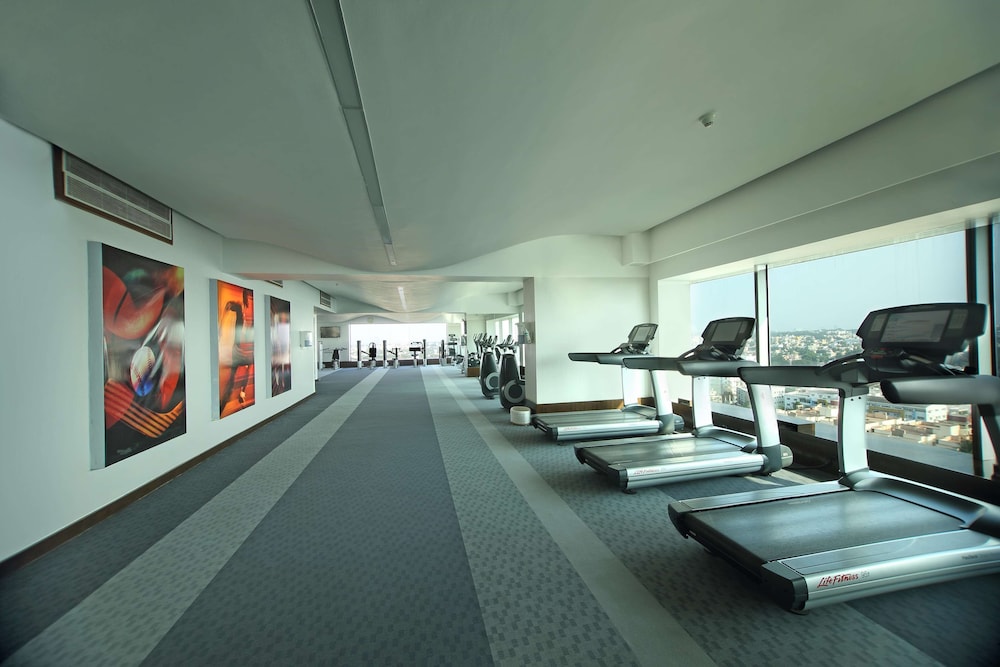 Gokulam Grand Hotel Spa 45/75