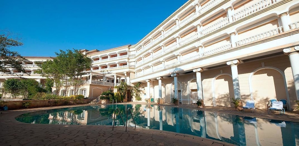 Lagoona Resort 1/78