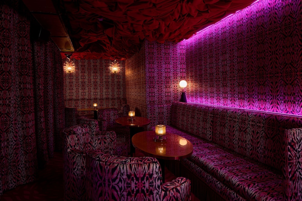 Sloane Square Hotel 39/63