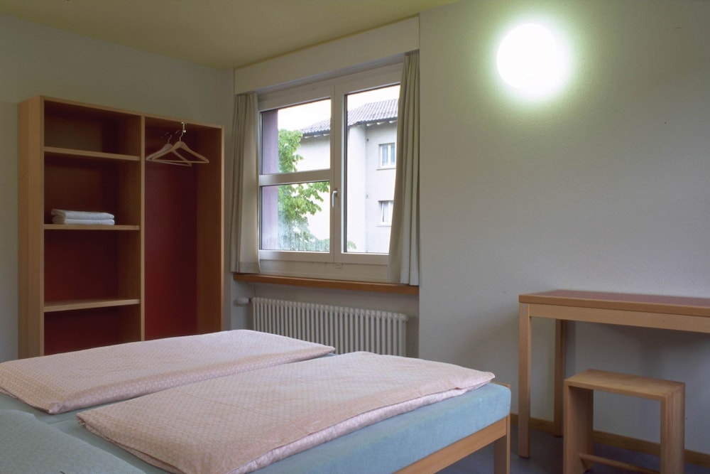 Zurich Youth Hostel 16/61