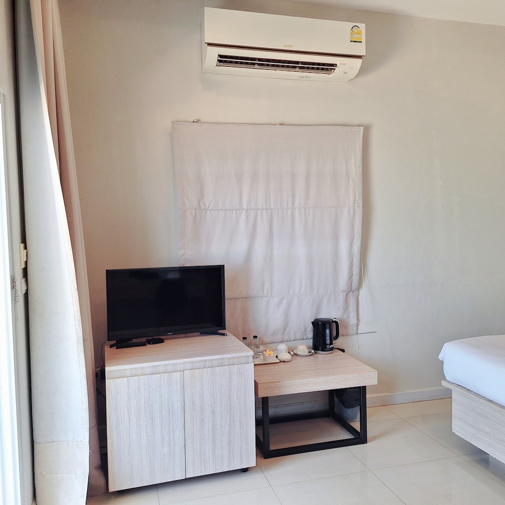 Superior, King Bed, Beach Front