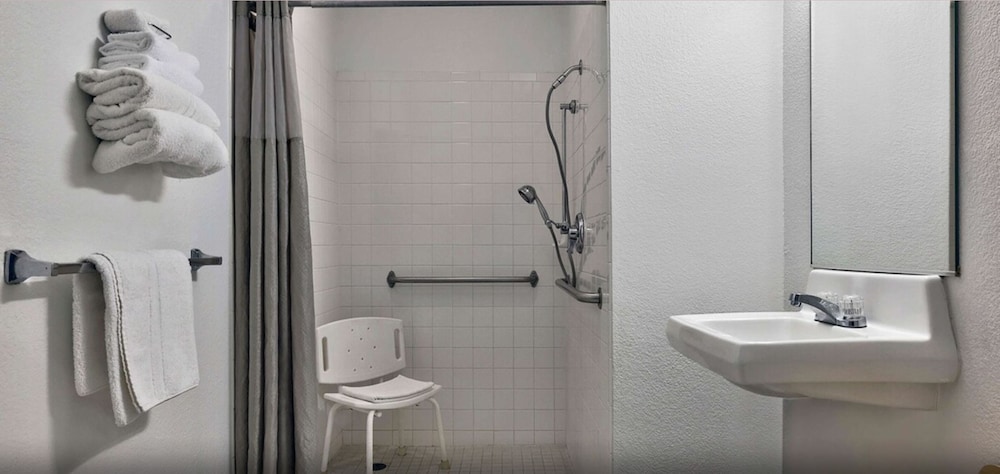 Motel6 Alamogordo, NM 22/59