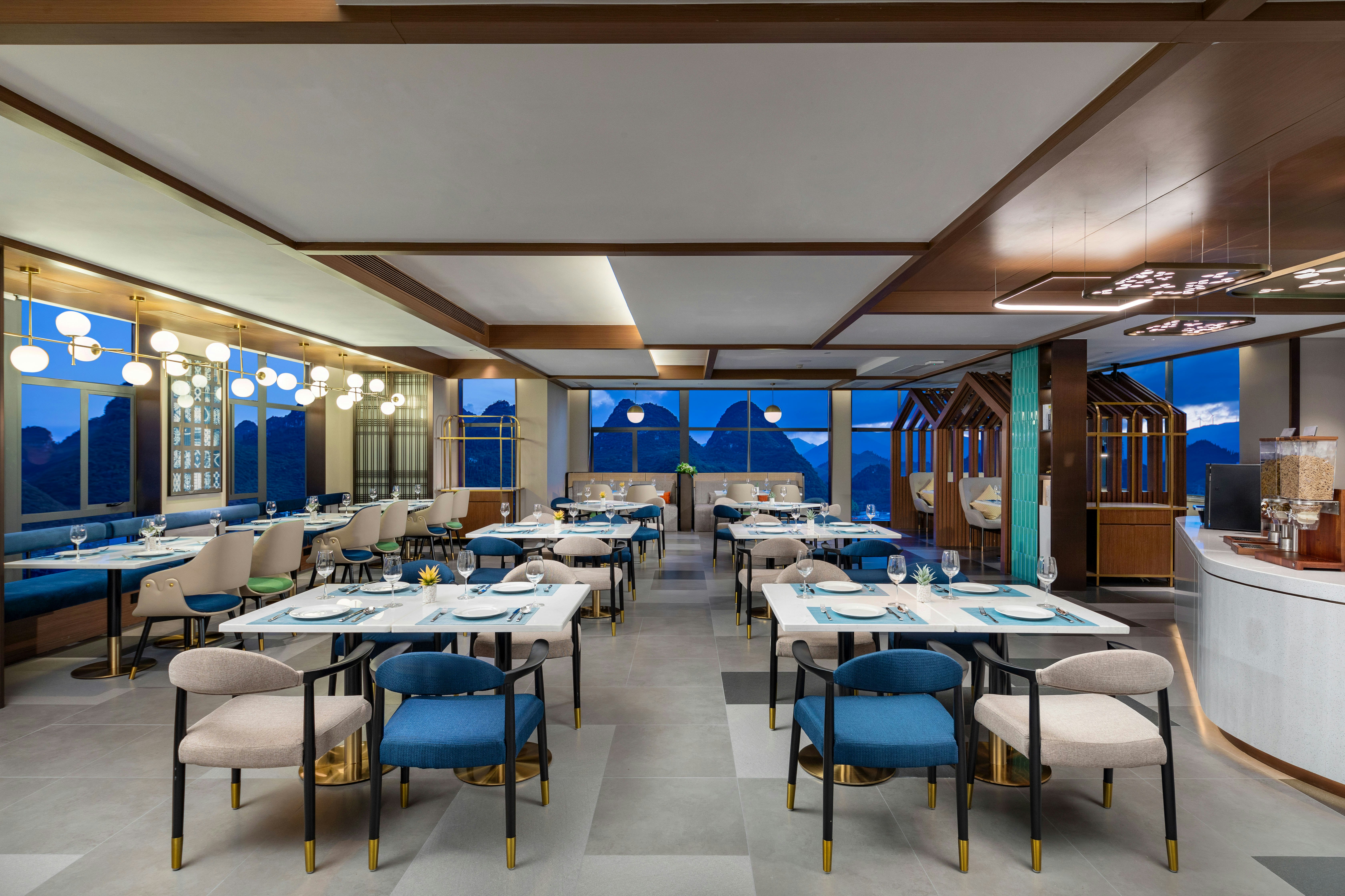 Hilton Garden Inn Xingyi Wanfenglin 15/20