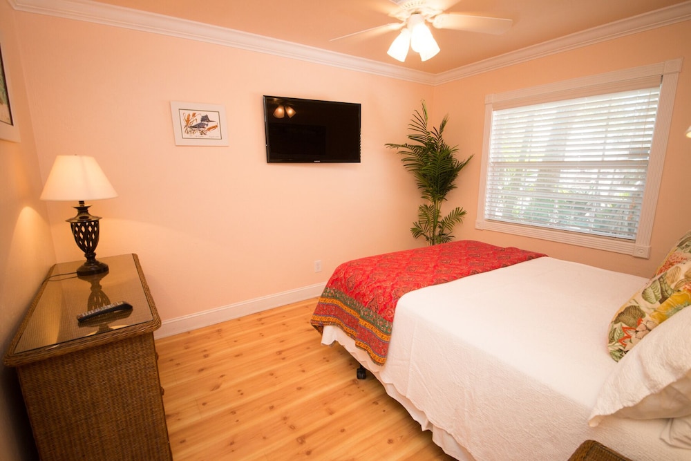 Tropic Isle Beach Resort 19/68