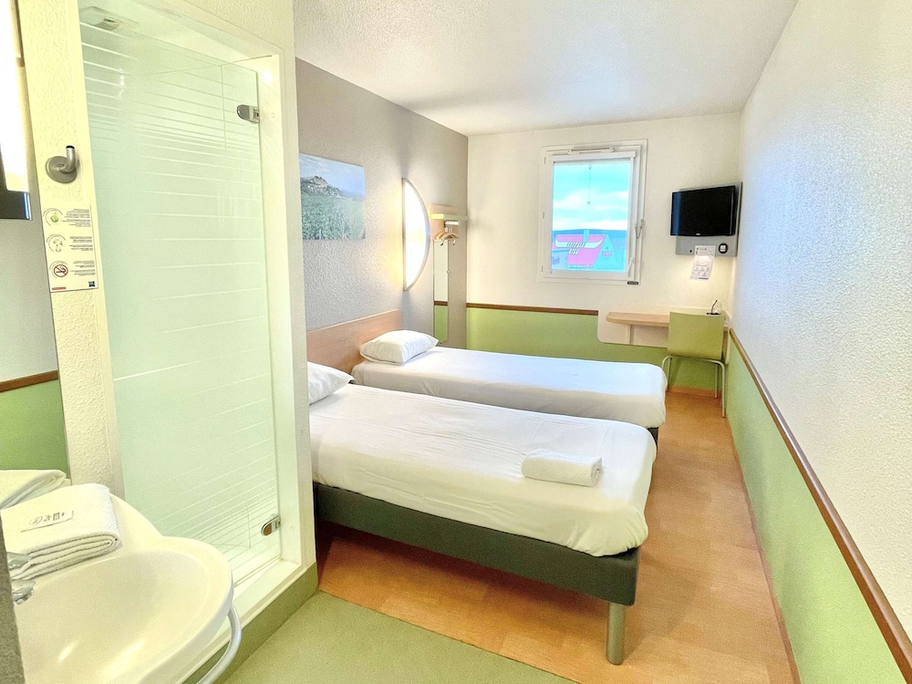 Ibis Budget Cosne Sur Loire 51/51