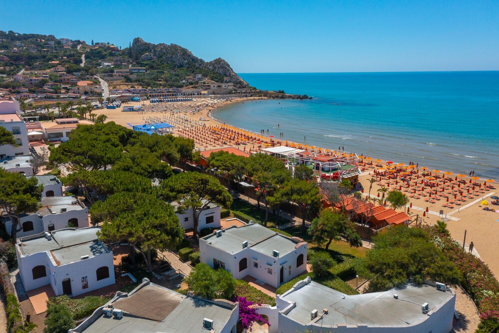 Hotel Baia d'Oro 40/55