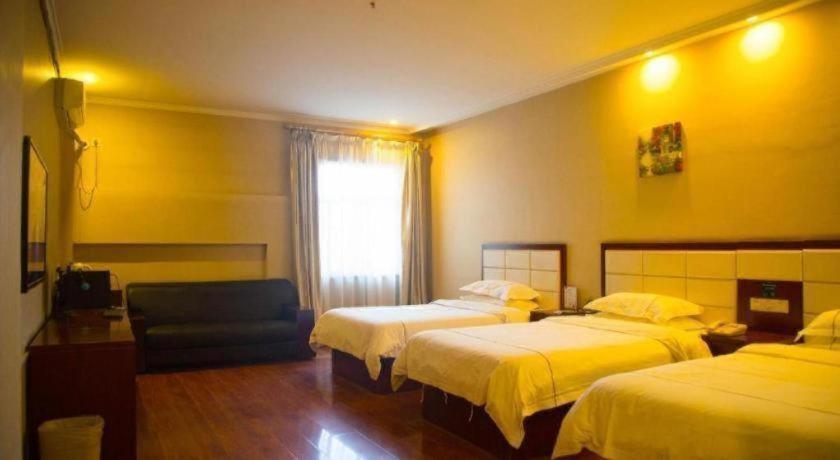 GreenTree Inn Shanxi Luliang Fengshan Road Central Park Express Hotel 21/48