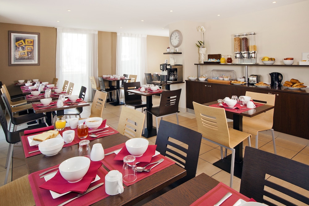 restaurant-cafeteria
