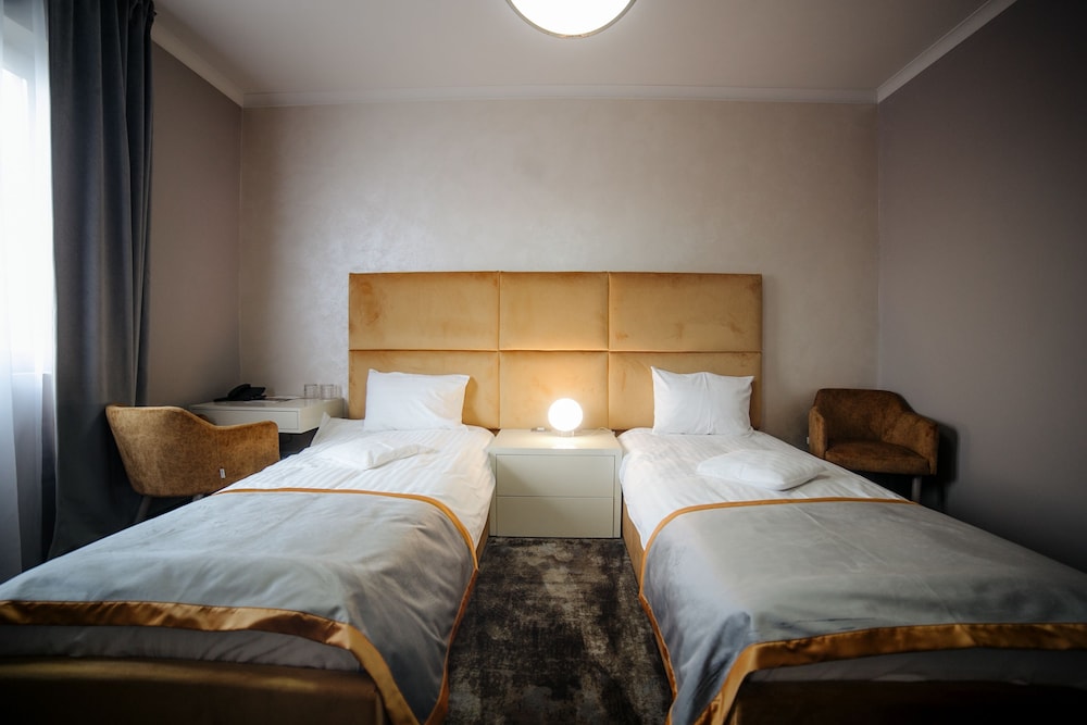 ROYAL CLASSIC HOTEL 9/44