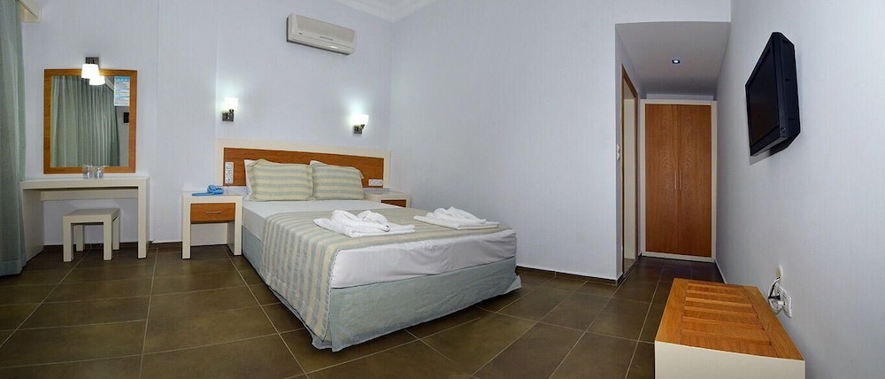 Diana Suite 22/47