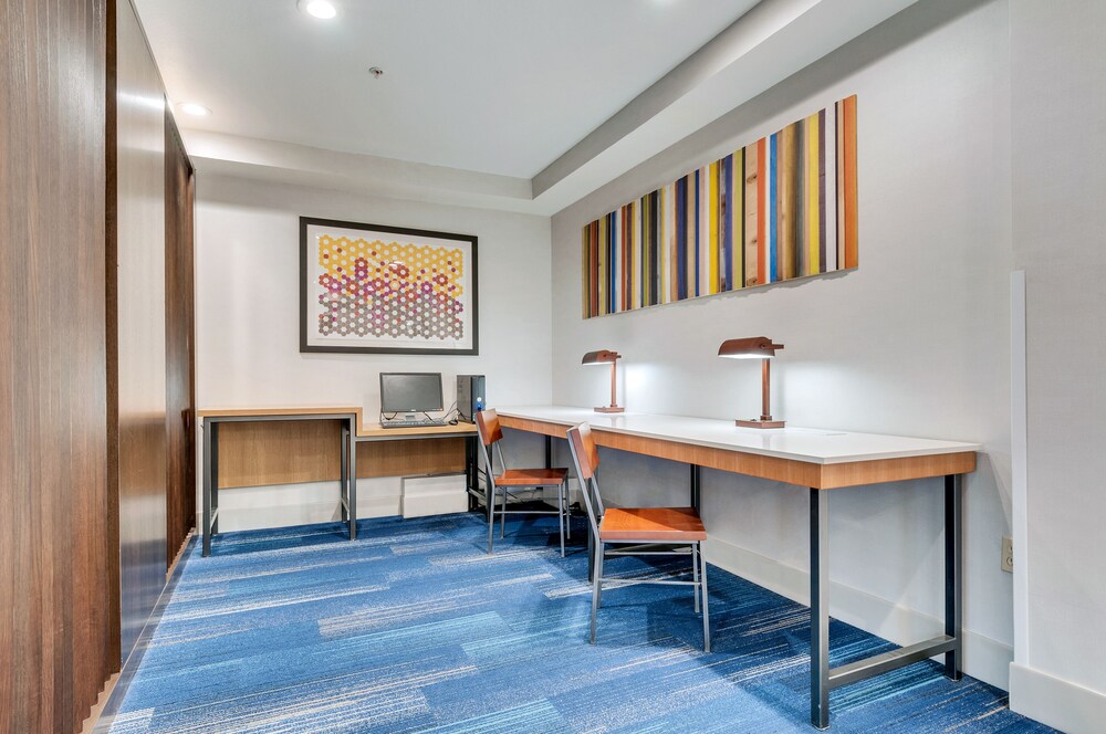 Holiday Inn Express Hotel And Suites Lake Elsinore 21/61