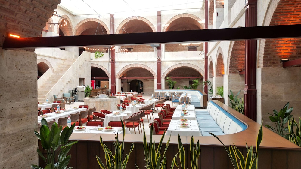 Silk Road Museum Hotel 33/50