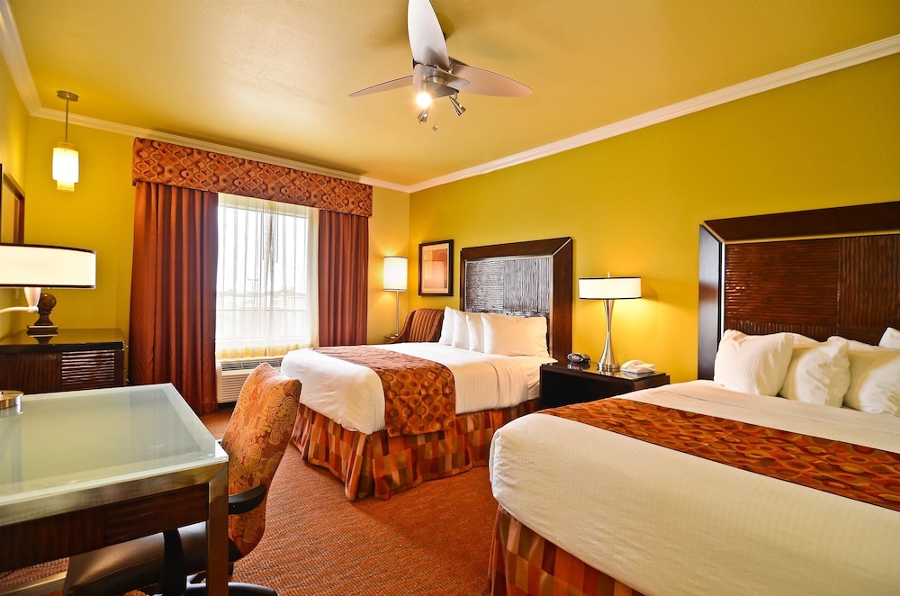 Best Western Plus Christopher Inn & Suites 11/32