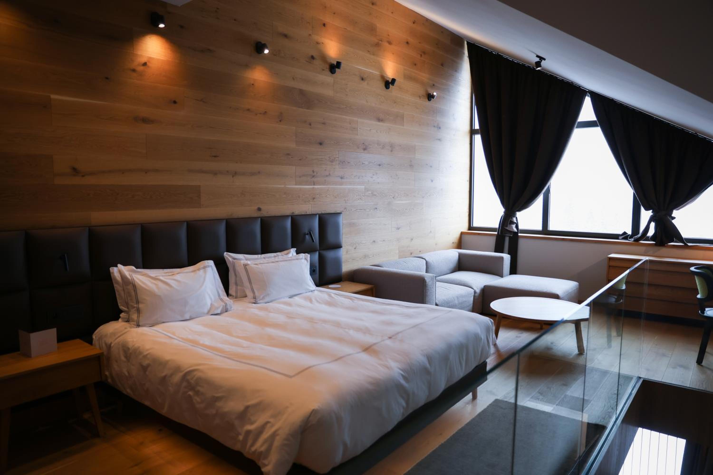 2 Bedrooms, Signature, Swiss, Apartment