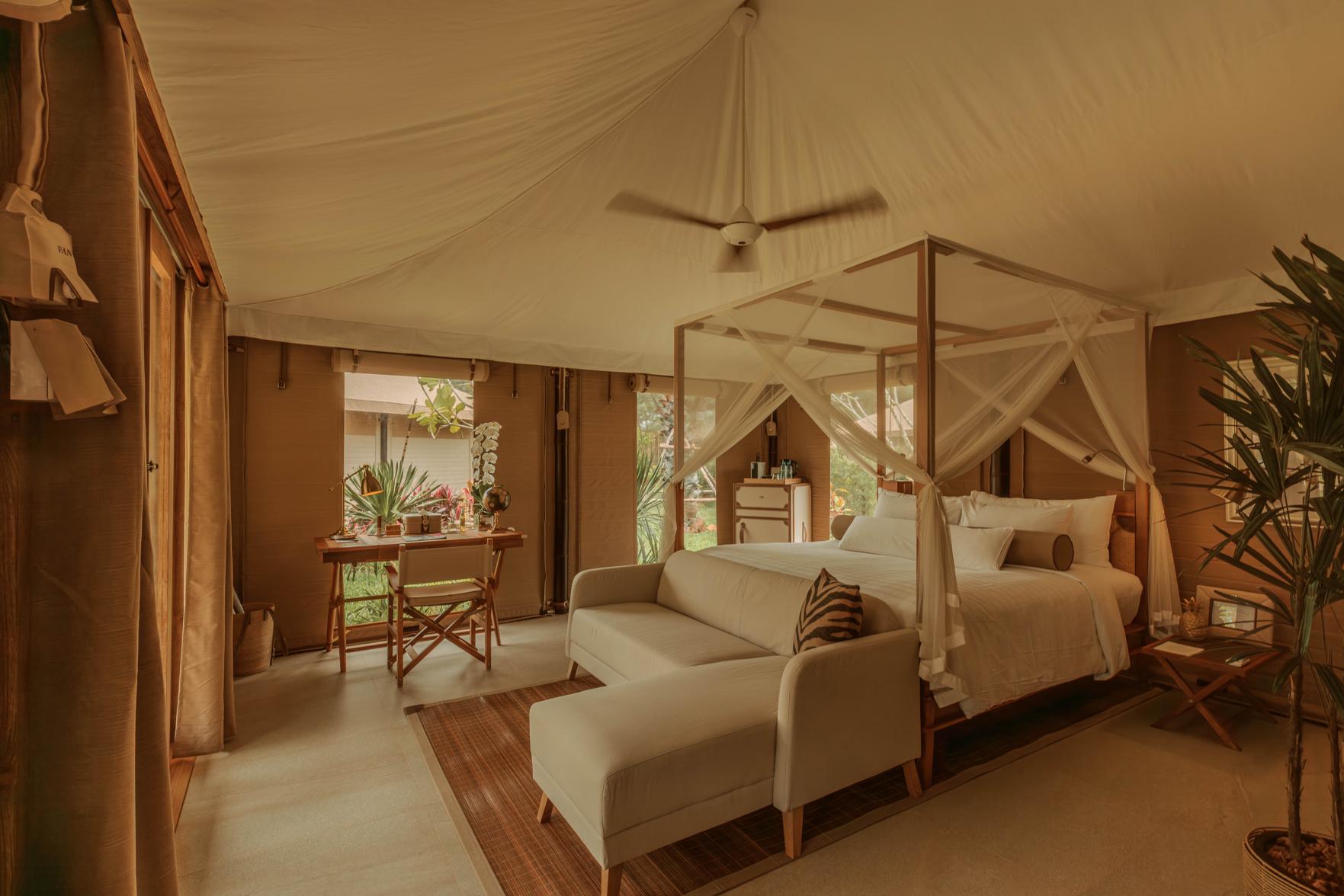 Lagoon, Tent, King Bed