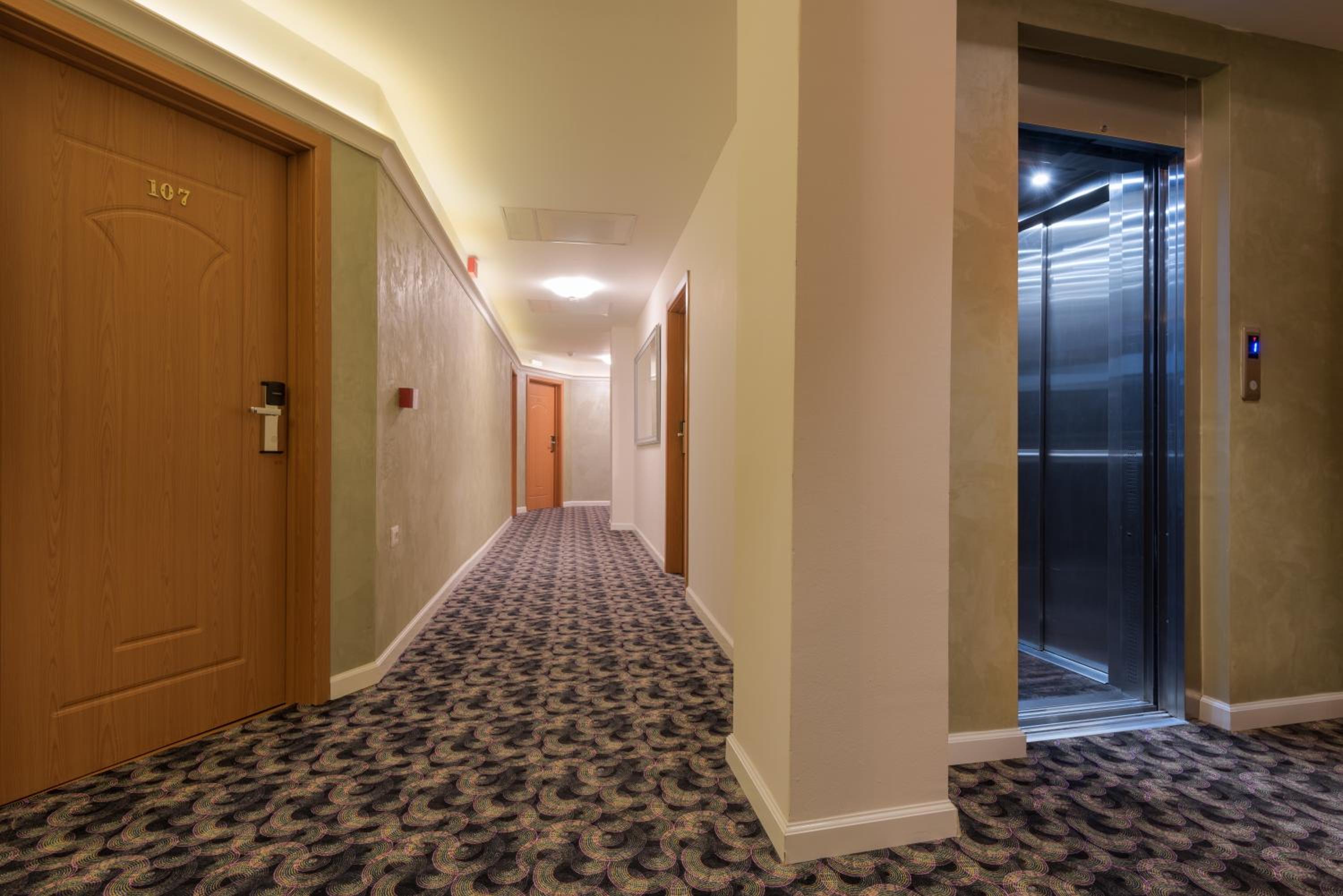 Sultan Modern Hotel 33/55