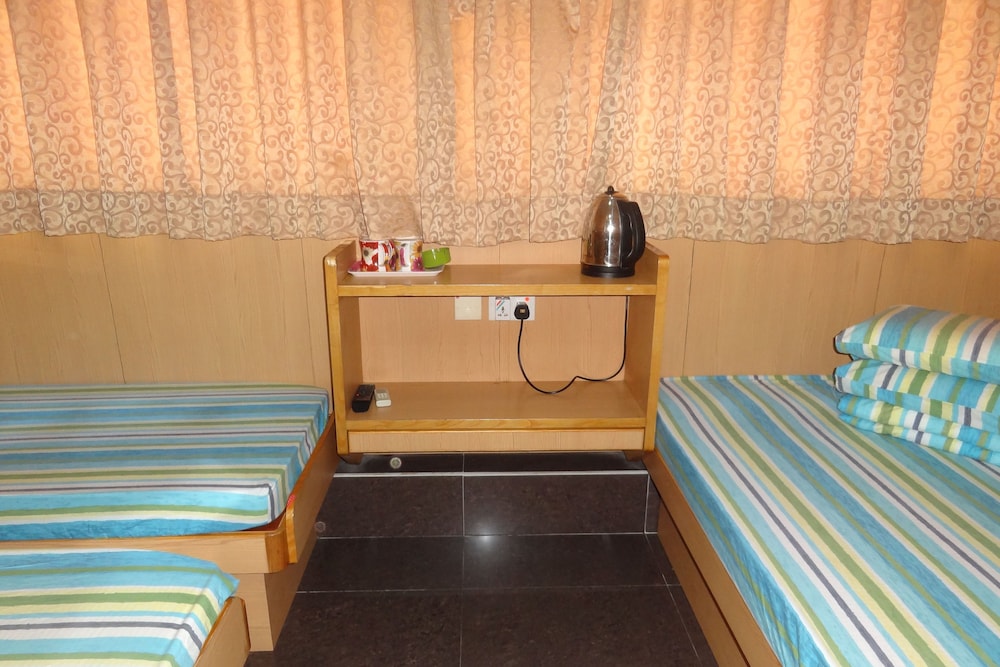 Fortune Hotel 32/34
